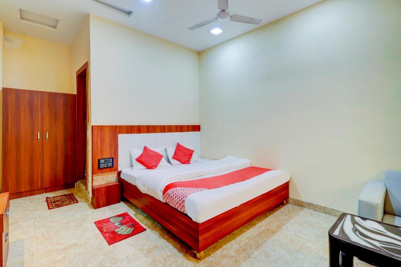 Oyo Flagship 73009 Hotel City Inn Dayal Bagh Экстерьер фото