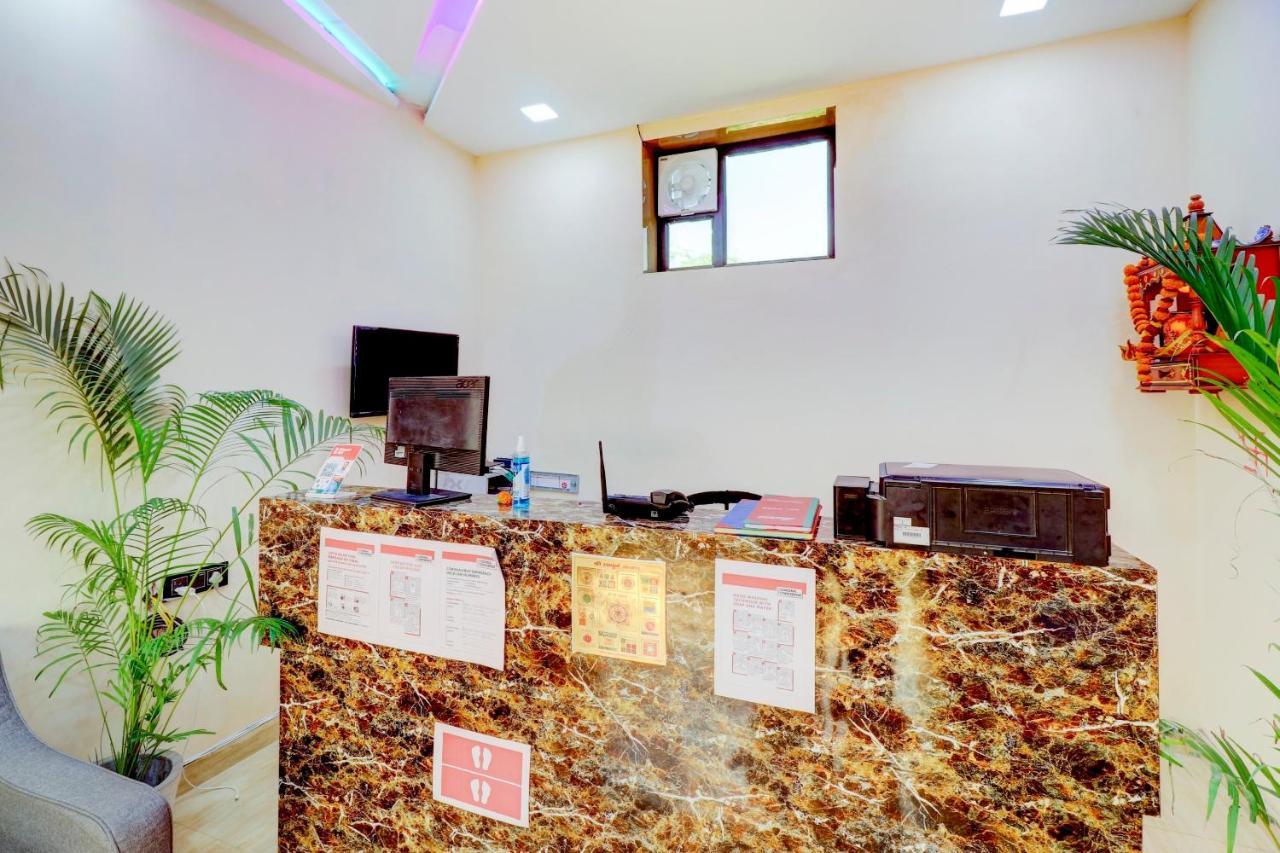 Oyo Flagship 73009 Hotel City Inn Dayal Bagh Экстерьер фото