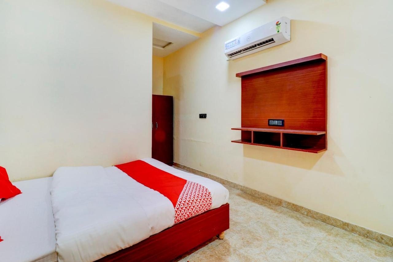 Oyo Flagship 73009 Hotel City Inn Dayal Bagh Экстерьер фото